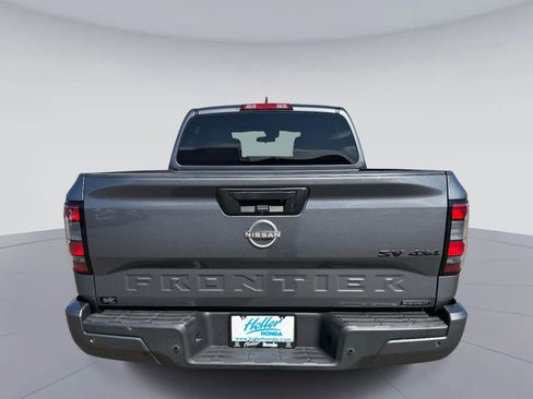 Used 2023 Nissan Frontier SV w/ Midnight Edition Package image 5