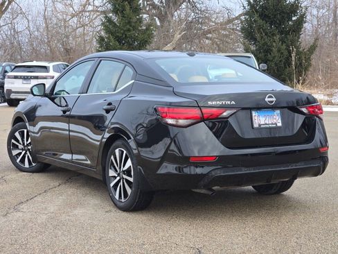 Used 2025 Nissan Sentra SV w/ SV Premium Package image 15