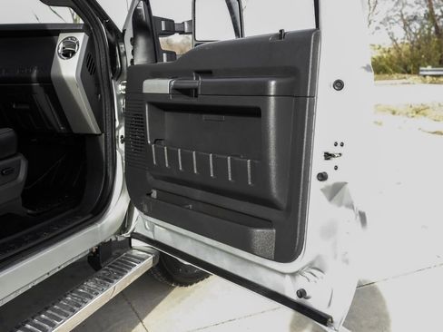 Used 2015 Ford F450 Lariat w/ Lariat Ultimate Package image 44