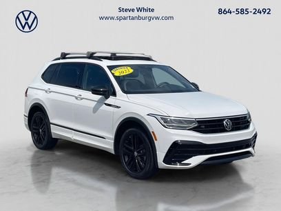 Certified 2022 Volkswagen Tiguan SE R-Line