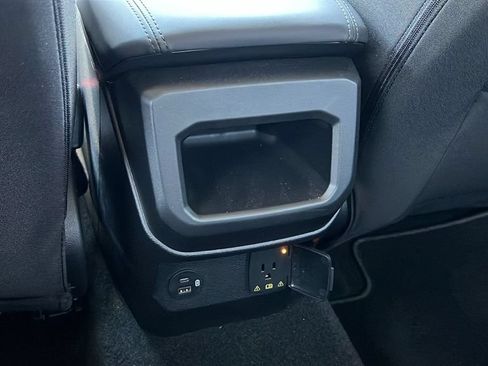 Used 2025 Ford Ranger XLT w/ Equipment Group 301A High AWD/4WD image 9
