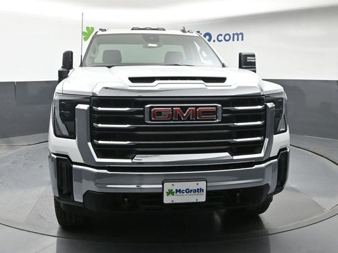 New 2026 GMC Sierra 2500 SLE image 4
