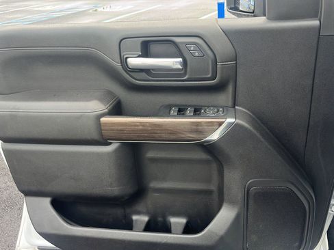 Used 2023 Chevrolet Silverado 2500 LT image 18