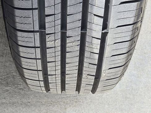 Used 2024 Chevrolet Equinox Premier image 12