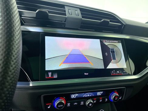 Certified 2025 Audi Q3 2.0T Premium Plus w/ Premium Plus Package image 11