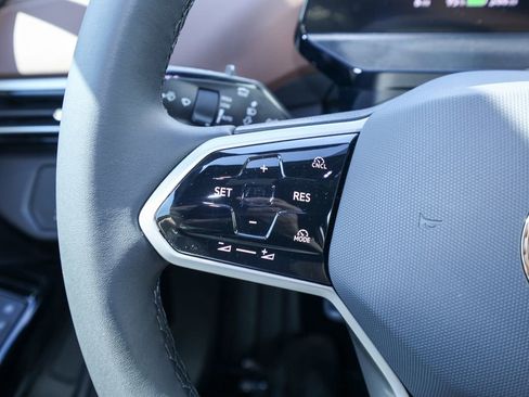 New 2026 Volkswagen ID.4 Pro RWD image 22