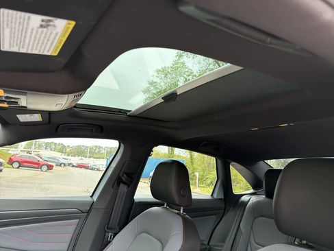 Used 2025 Volkswagen Jetta GLI Autobahn image 19