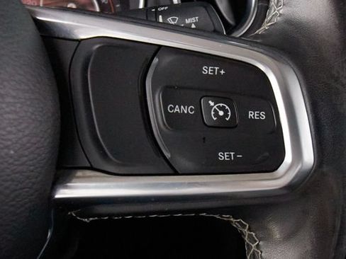 Used 2020 Jeep Gladiator Overland AWD/4WD image 17