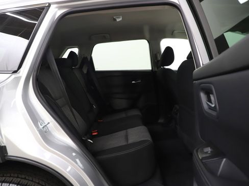 Used 2025 Nissan Rogue SV AWD/4WD image 12
