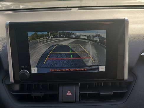 Certified 2025 Toyota RAV4 XLE w/ Convenience Package image 25