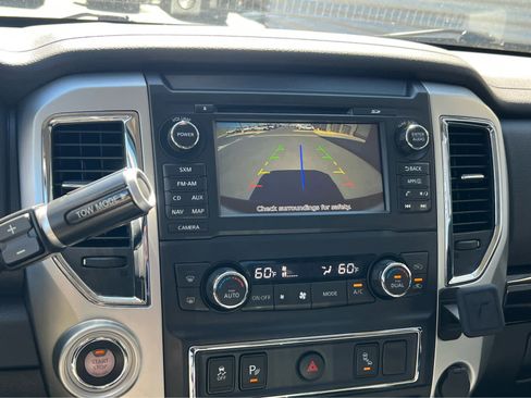 Used 2017 Nissan Titan SV image 36