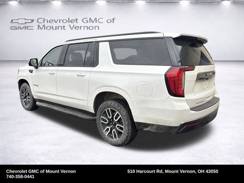Used 2023 GMC Yukon XL AT4 w/ Technology Package image 3