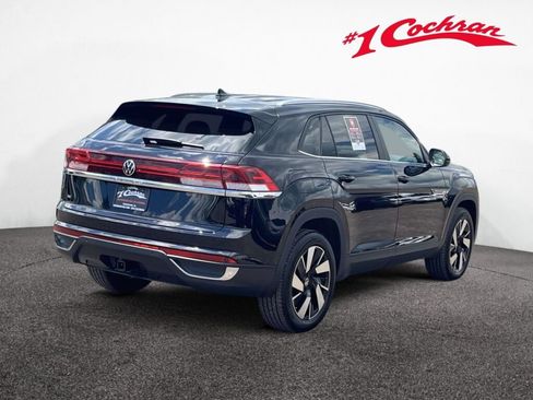 Used 2025 Volkswagen Atlas Cross Sport SE FWD image 7