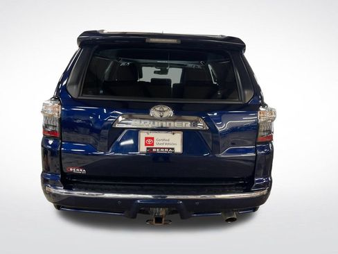 Certified 2022 Toyota 4Runner Limited AWD/4WD image 4