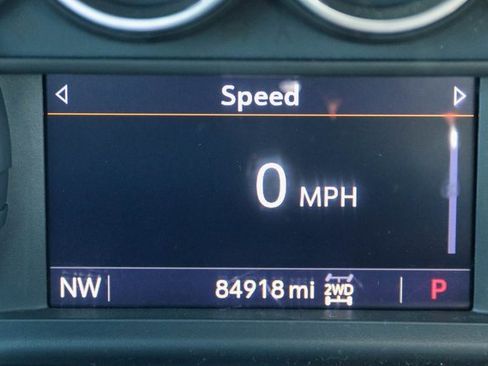 Used 2022 Chevrolet Silverado 2500 LT w/ Convenience Package image 27