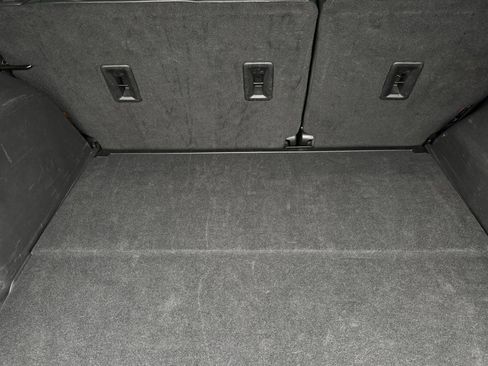 Certified 2024 GMC Terrain SLT image 16