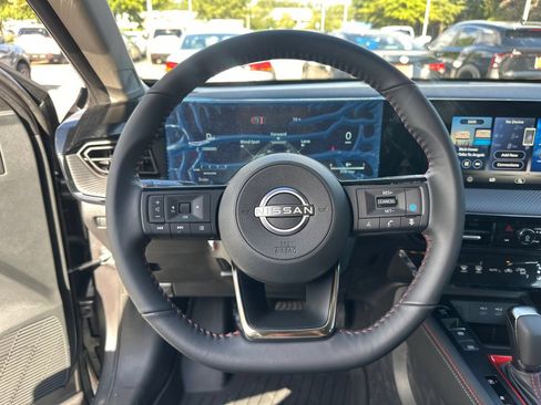 New 2026 Nissan Kicks SR FWD image 23