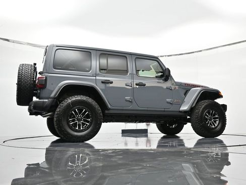 New 2025 Jeep Wrangler Unlimited Rubicon image 40
