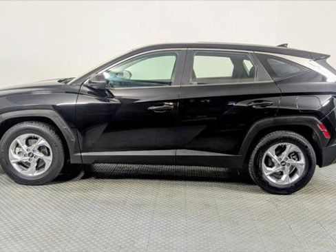 Used 2022 Hyundai Tucson SE image 3
