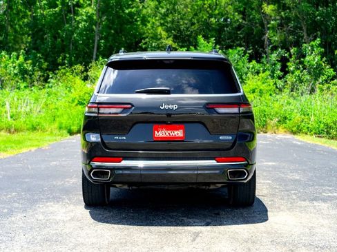 Used 2023 Jeep Grand Cherokee L Overland w/ Advanced Protech Group III AWD/4WD image 8