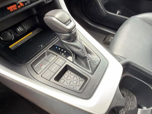 Used 2019 Toyota RAV4 XLE Premium w/ Advanced Technology Package FWD image 29