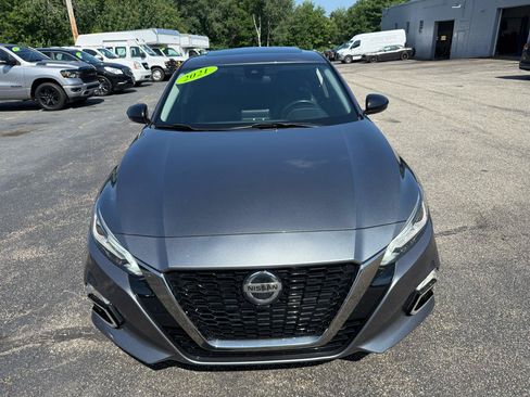 Used 2021 Nissan Altima 2.5 SR w/ SR Premium Package AWD/4WD image 4