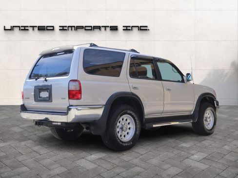 Used 2000 Toyota 4Runner SR5 image 7