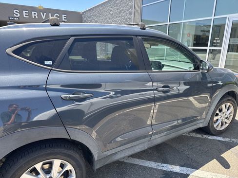 Used 2021 Hyundai Tucson Value FWD image 14