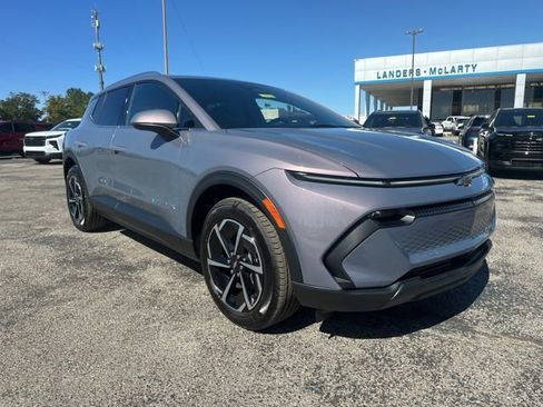 New 2026 Chevrolet Equinox EV LT image 1
