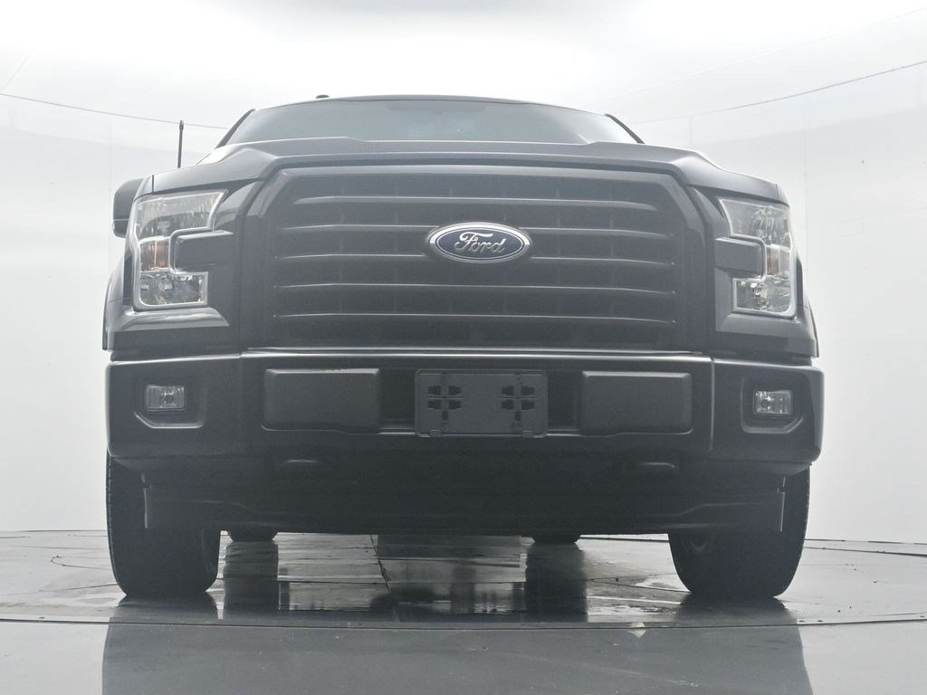 Used 2017 Ford F150 XLT w/ Equipment Group 302A Luxury AWD/4WD image 29