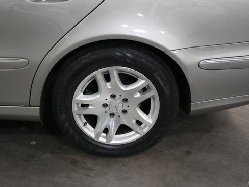 Used 2004 Mercedes-Benz E 320 Sedan image 11