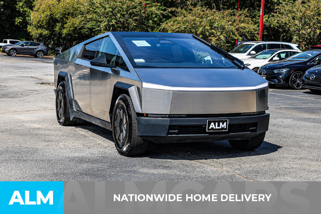 Used 2024 Tesla Cybertruck AWD Crew Cab image 4