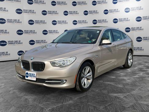 Used 2013 BMW 535i Gran Turismo RWD image 1