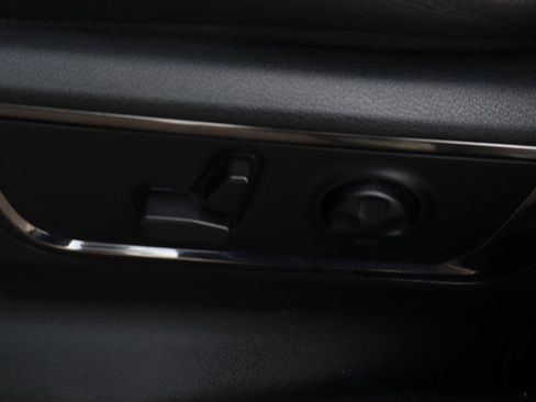 Used 2025 RAM 1500 Limited w/ Body Color Bumper Group image 21