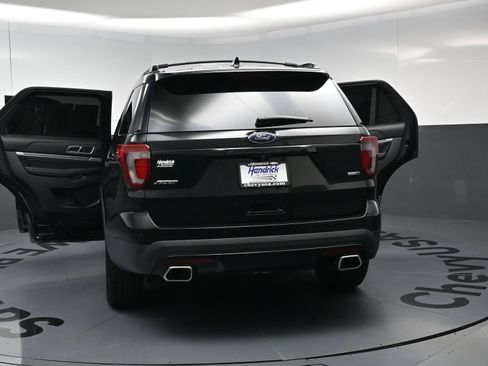 Used 2017 Ford Explorer Sport w/ Equipment Group 401A AWD/4WD image 21