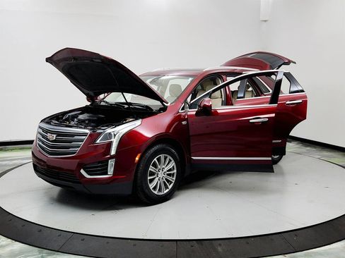 Used 2018 Cadillac XT5 Luxury w/ Driver Awareness Package image 9