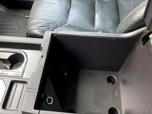 Used 2016 Toyota Tundra Limited image 26