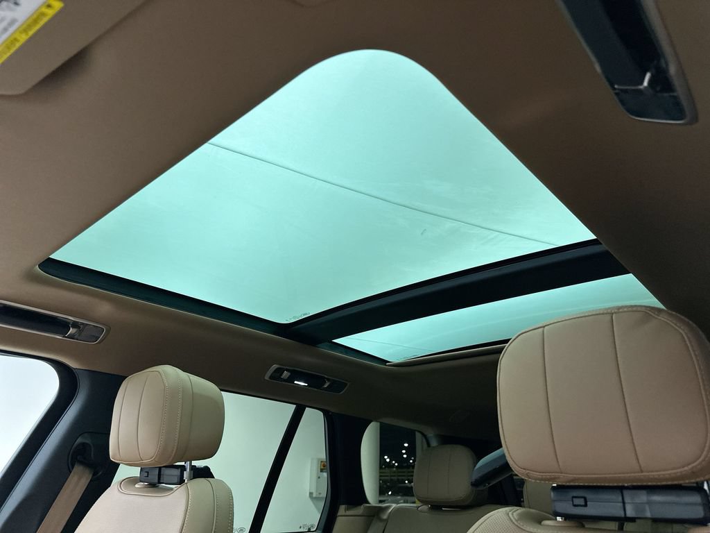 New 2026 Land Rover Range Rover SE AWD/4WD image 11