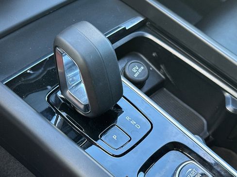 Certified 2023 Volvo XC60 B5 Core w/ Climate Package image 25