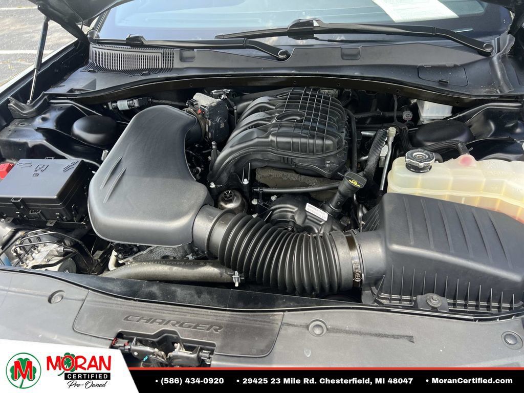 Used 2023 Dodge Charger SXT w/ Blacktop Package AWD/4WD image 10