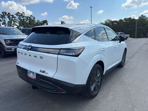 Used 2026 Nissan Murano SL AWD/4WD image 5