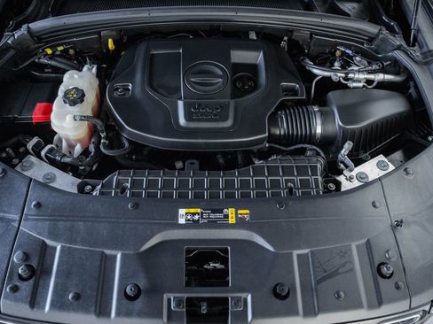 Certified 2023 Jeep Grand Cherokee Overland image 25