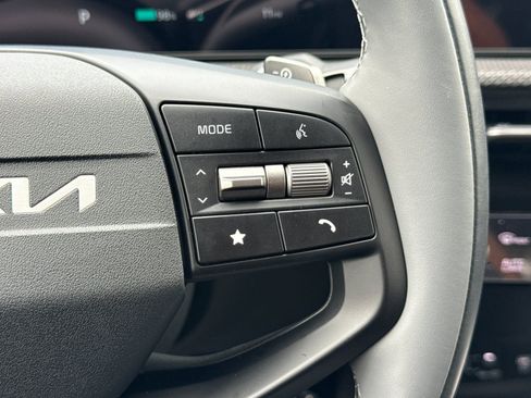 New 2025 Kia EV6 Wind image 27