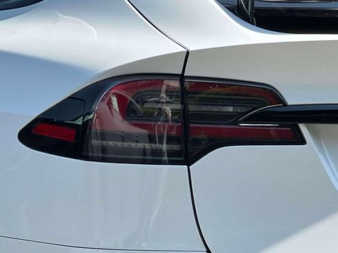Used 2024 Tesla Model X AWD/4WD image 10