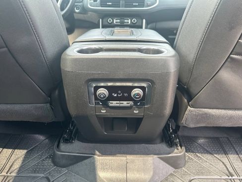 Used 2024 Chevrolet Tahoe Z71 w/ Luxury Package AWD/4WD image 29