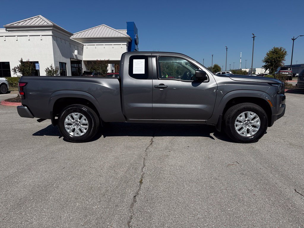 Used 2024 Nissan Frontier SV w/ SV Convenience Package AWD/4WD image 9