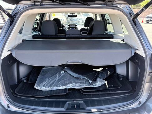 Used 2020 Subaru Forester Premium AWD/4WD image 25