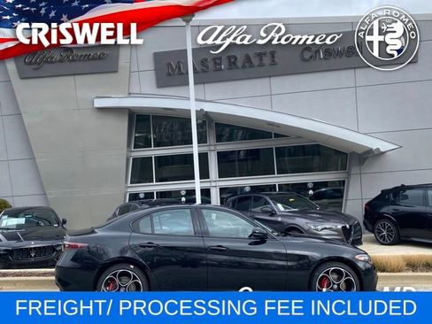 New 2025 Alfa Romeo Giulia AWD image 4