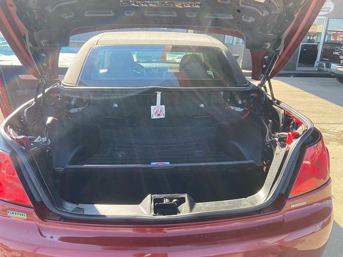 Used 2010 Chrysler Sebring Touring image 14