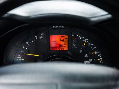 Used 1994 Chevrolet Corvette Coupe RWD image 10
